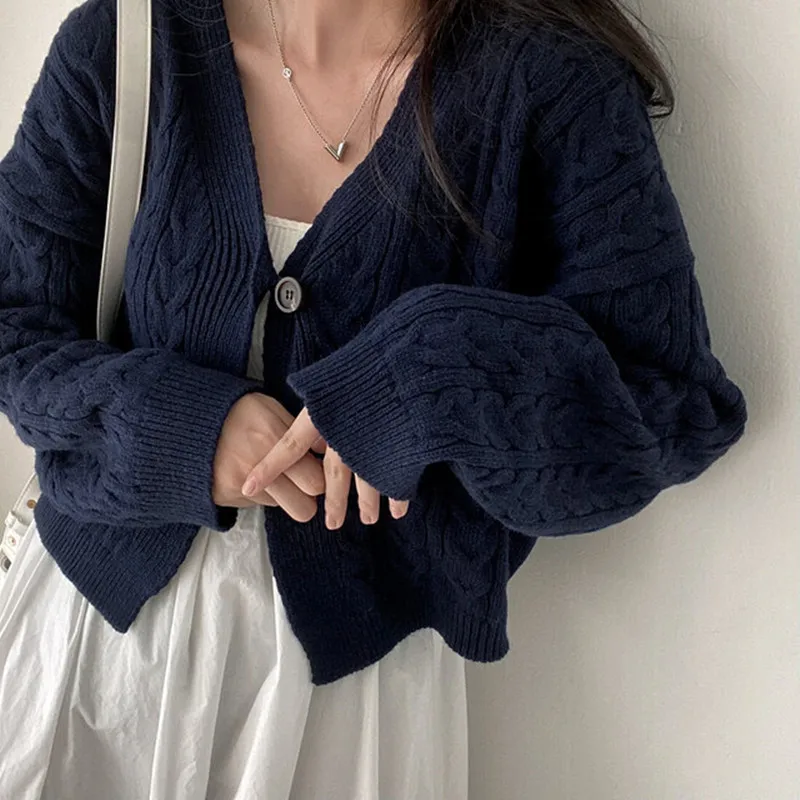 

Fall/Winter 2025 New Vintage V-Neck Twist Design Long Sleeve Short Knitted Cardigan Sweater Jacket Women