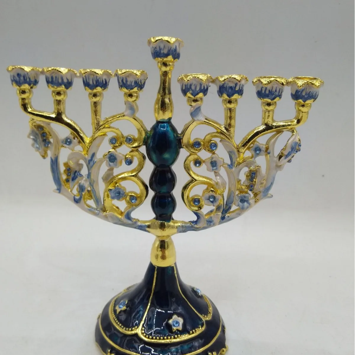 European-style metal candle holder ornament enamel color diamond-encrusted Jewish retro gold 9-head lamp holder