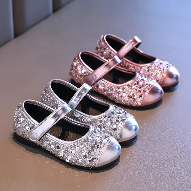 Scarpe da principessa in pelle per ragazze paillettes di lusso scarpe causali per bambini primavera autunno moda scarpe basse versatili per bambini fondo morbido