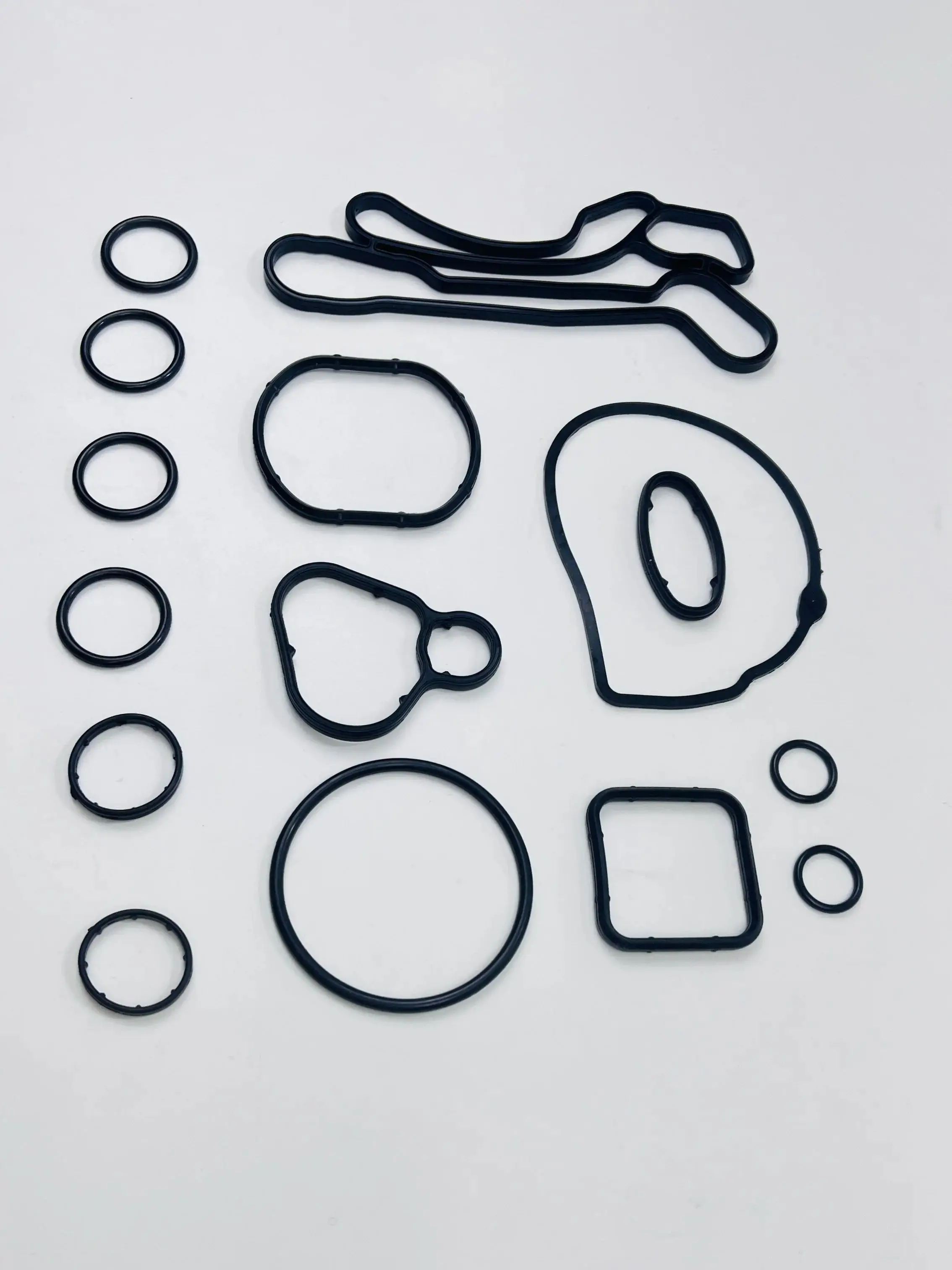 Engine Oil Cooler Gasket  OEM#24445723 55354072 55354071 93186324 For  Chevrolet   Cruze or Aveo Car 1.6L 1.8L Sonic Astra Zaf