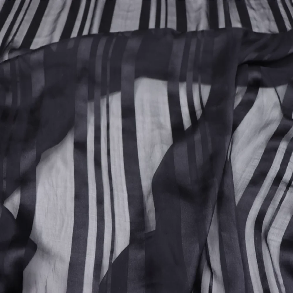 

Classical Black Solid Color Soft Breathable Natural 100% Real Mulberrry Silk Stripe Satin Fabric for Modern Dress Shawl