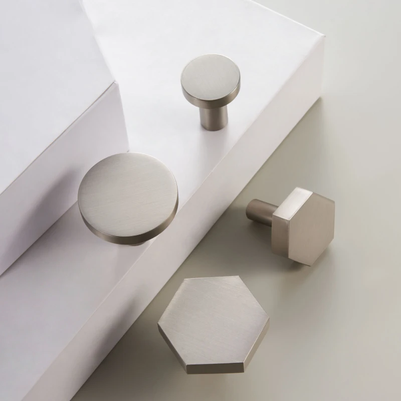 Brass Furniture Handles Modern Brushed Nickel Silver Pulls Wardrobe Dresser Cupboard Cabinet Drawer Wine Bar Knobs Fr