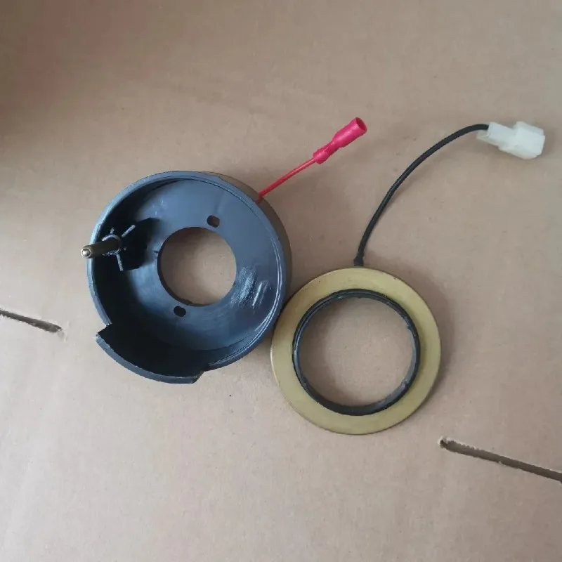 (Applicable for Xuzhou construction crane steering wheel) Complete set of horn switch accessories, Qixing cabin horn contacts