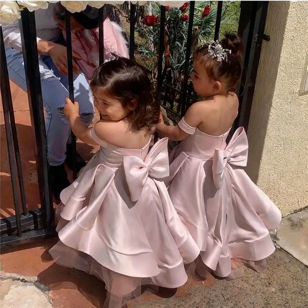 

Elegant Satin Backless Bow Off Shoulder Flower Girl Dress for Wedding Birthday Party Dress First Communion Gown Customized