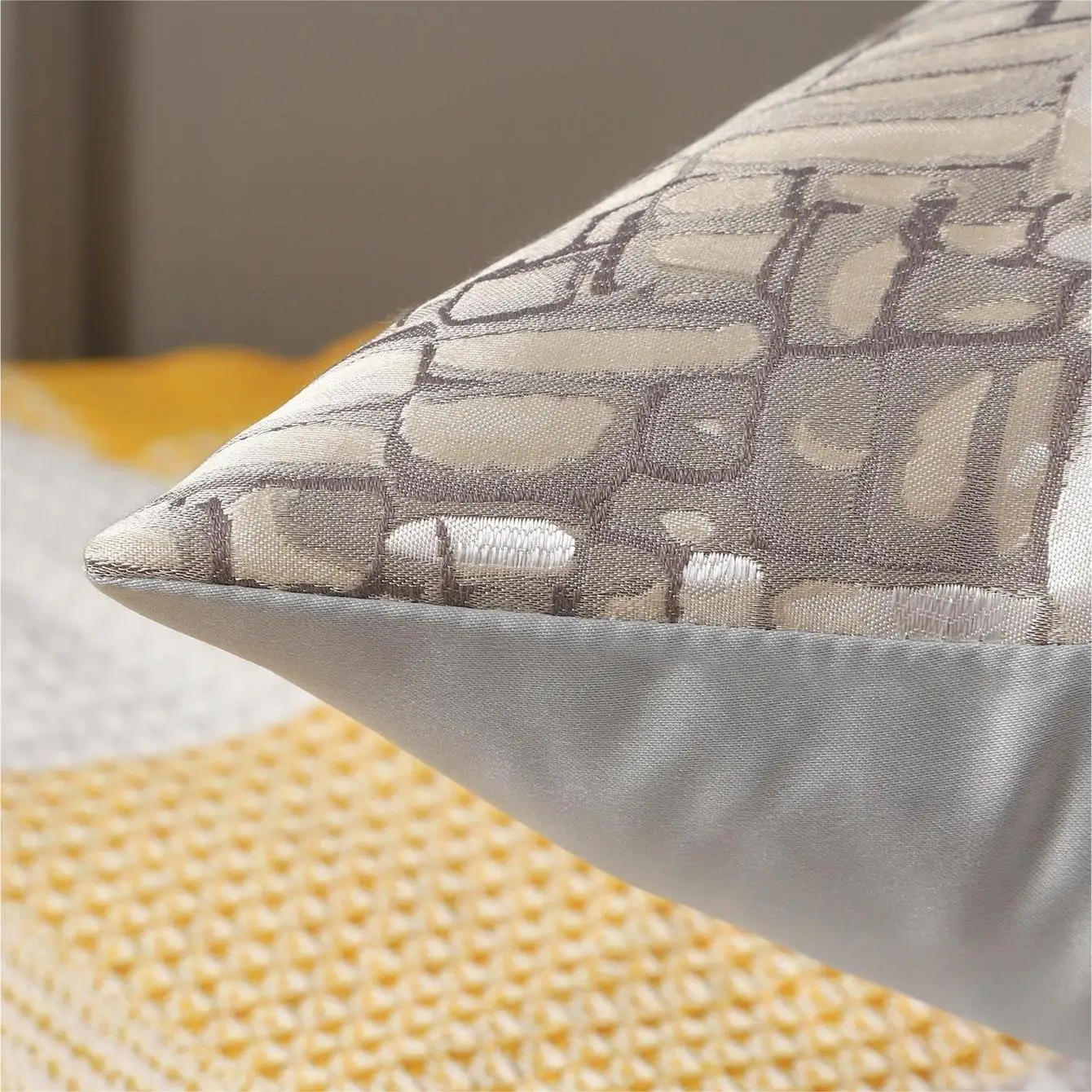 Chinese Light Luxury Cushion Cover Modern Minimalist Multicolor High Precision Design Pillowcases