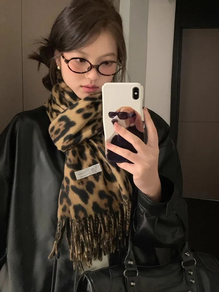 Retro Millennium Leopard-Print Fringed Scarf Woman Autumn And Winter Thickened Warm Shawl Sweet Cool Spice Girl Style Scarf