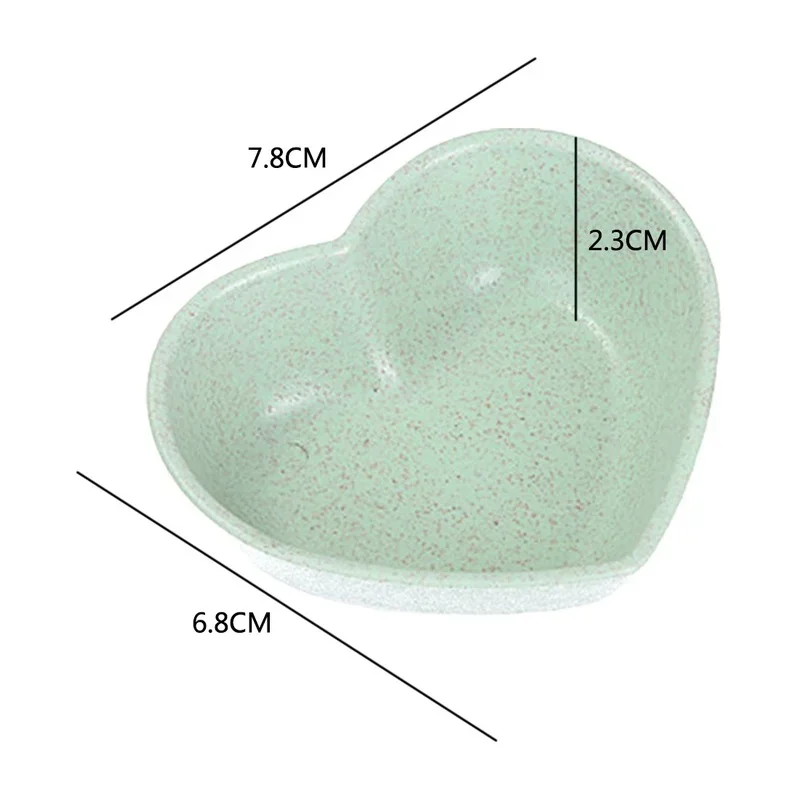 4pcs Heart-Shaped Wheat Straw Seasoning Dish – Creative Plastic Dish for Salt, Cabbage, and Snacks – Ideal Kitchen Tool