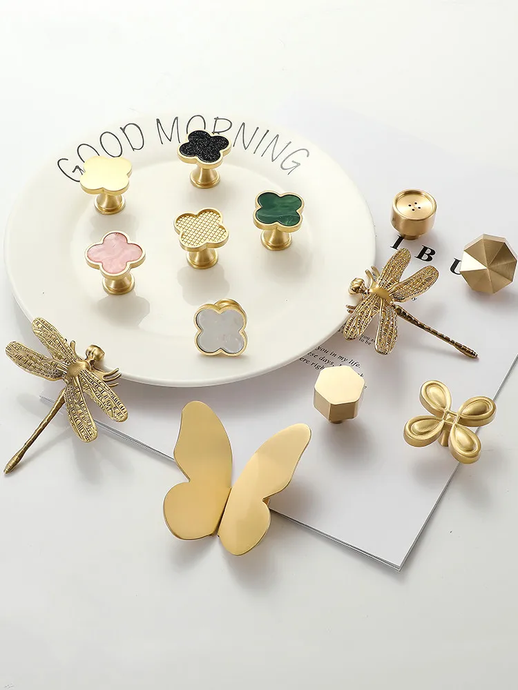 Four Leaf Clover Brass Cabinet Knobs Nordic Light Luxury Pastoral Single Hole handle Butterfly Dragonfly Golden Tone Handle