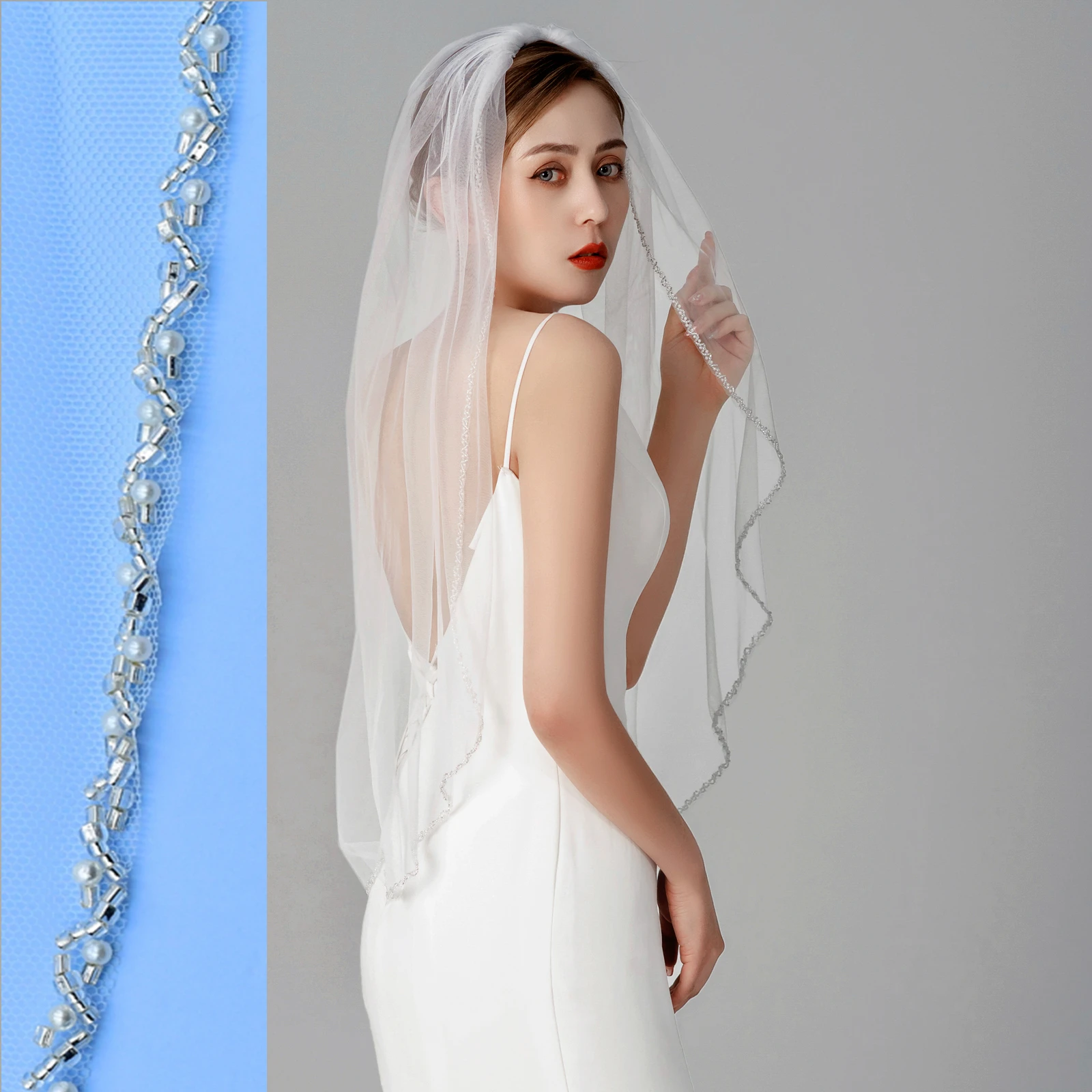 TOPQUEEN V32 Bridal Veil Crystal Beaded  Bead Edge Short Veil With Comb Simple Layer Bridal Veil With Rhinestones Clear Crystal