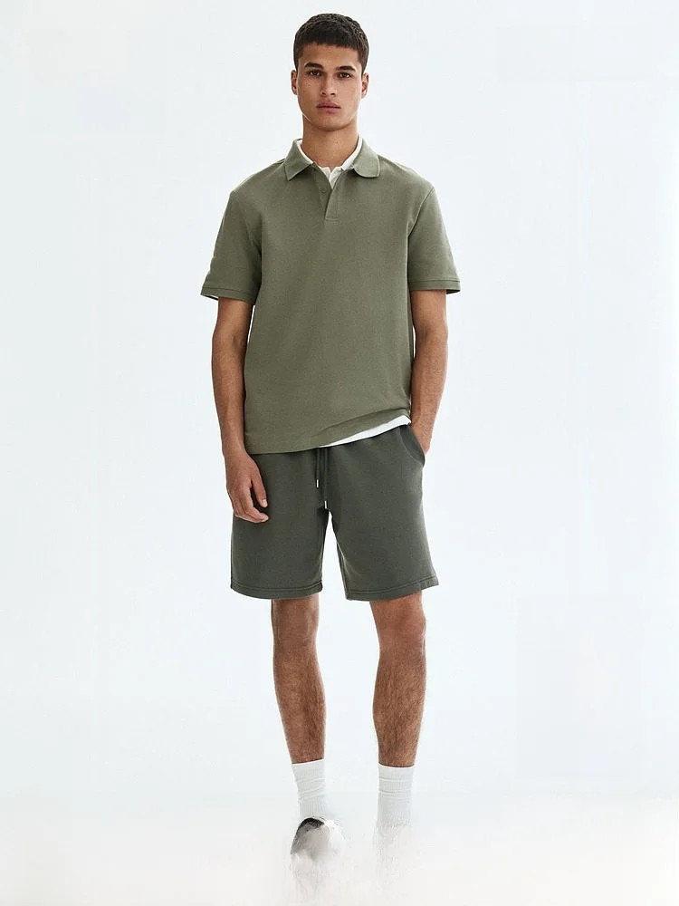 

H&M Men's Casual Shorts Loose Fit Standard Size Summer 2026 Drawstring Elastic Waist Cotton Polyester Blend Shorts