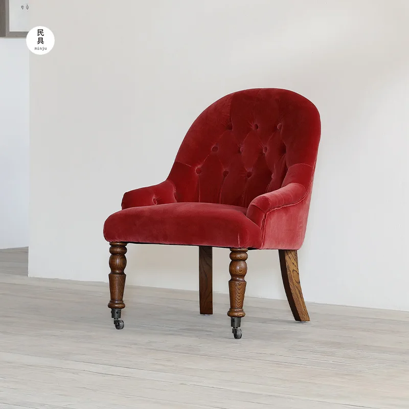 

Retro red solid wood buckle small sofa chair
