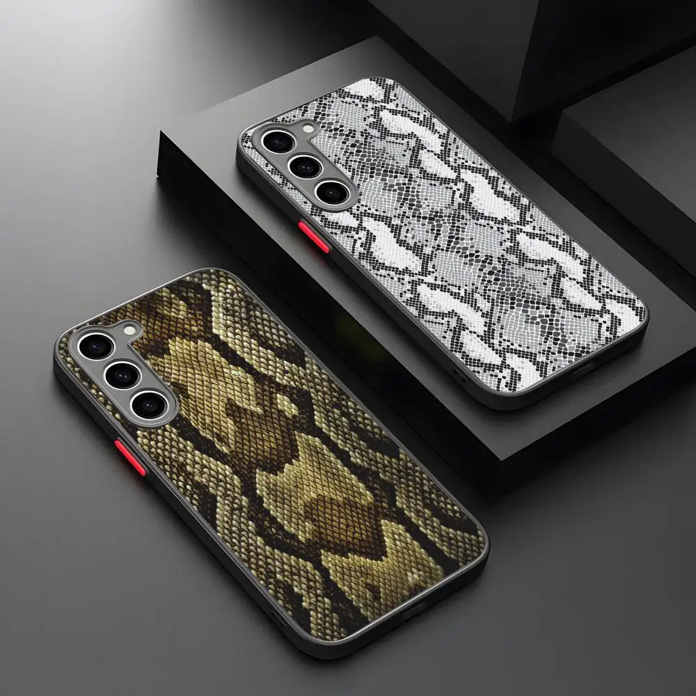 

Кожаный чехол для телефона со змеиными чешуями, матовый магнитный чехол для Samsung S25 24 S23 S22 S21 S20 Ultra Plus FE, матовый чехол с беспроводной зарядкой