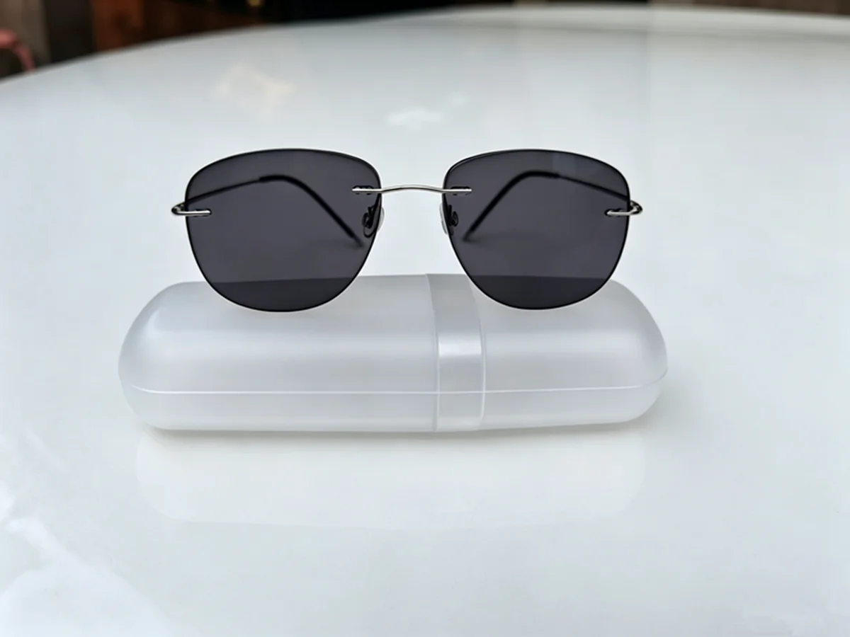 New frameless progressive reading glasses with photochromic color for outdoor reading, CR-39 resin lenses