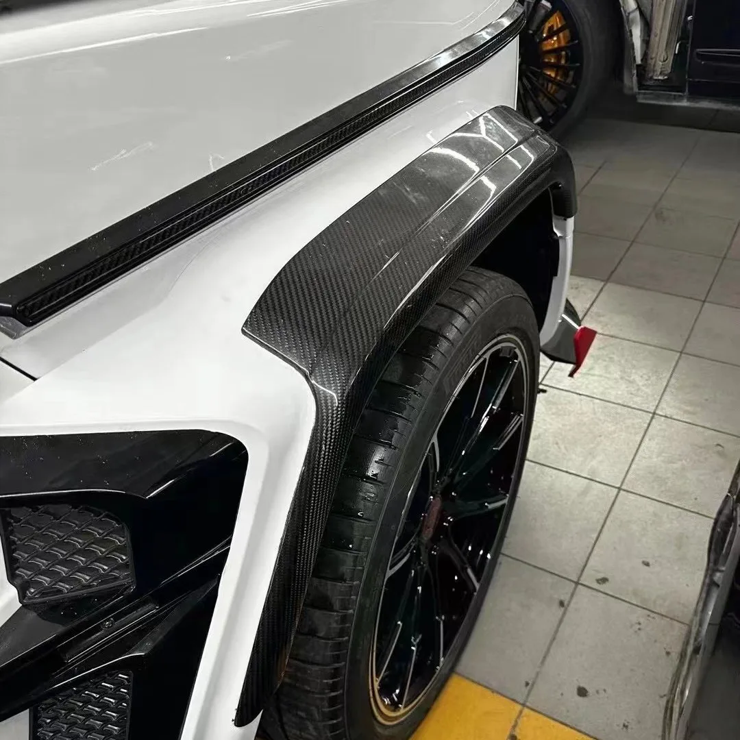 

Applicable to Mercedes G-Class W463W464G63G500G350G400 Babos Surrounded G900 Dry Carbon Fiber Wheel Brow Trim