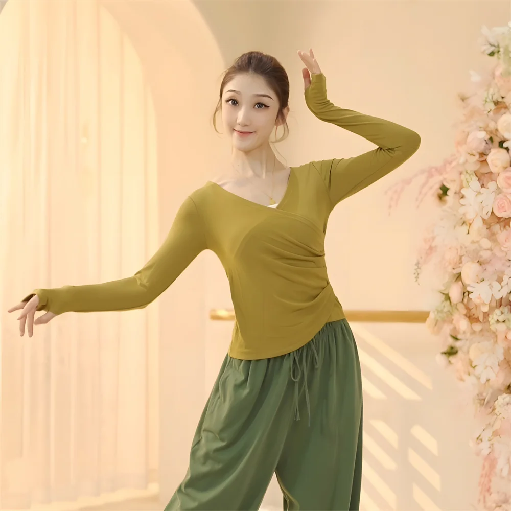 

Women Classical Dance Shirts Spring Long Sleeves Modern Dance Girls Ballet Yoga Top Ballet Tights Coat Jogging Daily Workout Top