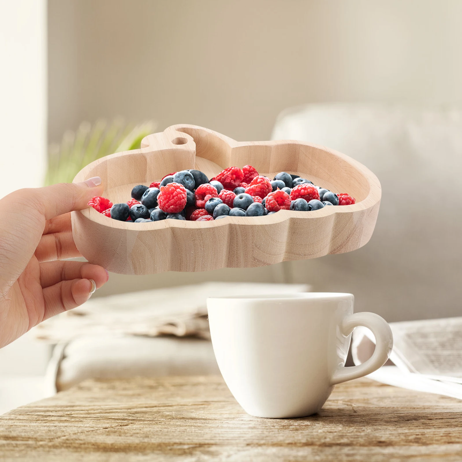 

Wood Serving Tray Smooth Surface Reusable Snack Plate for Fruit Dessert Food Storage Tray Reusable Wood Plate