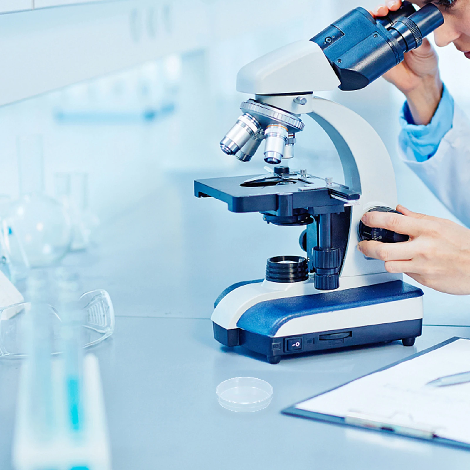 10Pcs Sterile Agar Petri Dishes with Lids Plates for Bacteria Science Chemistry Experiments Laboratory Use