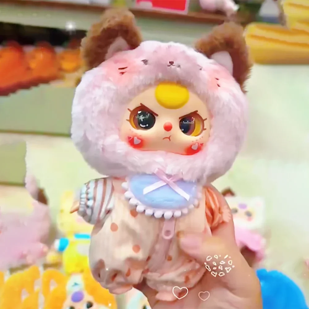 New Baby Three Kitten Wardrobe Series Blind Box Action Figure Cute Vinyl Doll Deco Child Christmas Birthday Girl Gifts Genuine