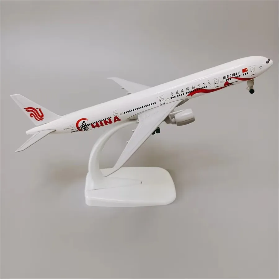 

20cm China Love Airlines Boeing 777 Alloy Plane B777 with wheels 1:400 Aircraft Model Replica Collectibles Home Decoration
