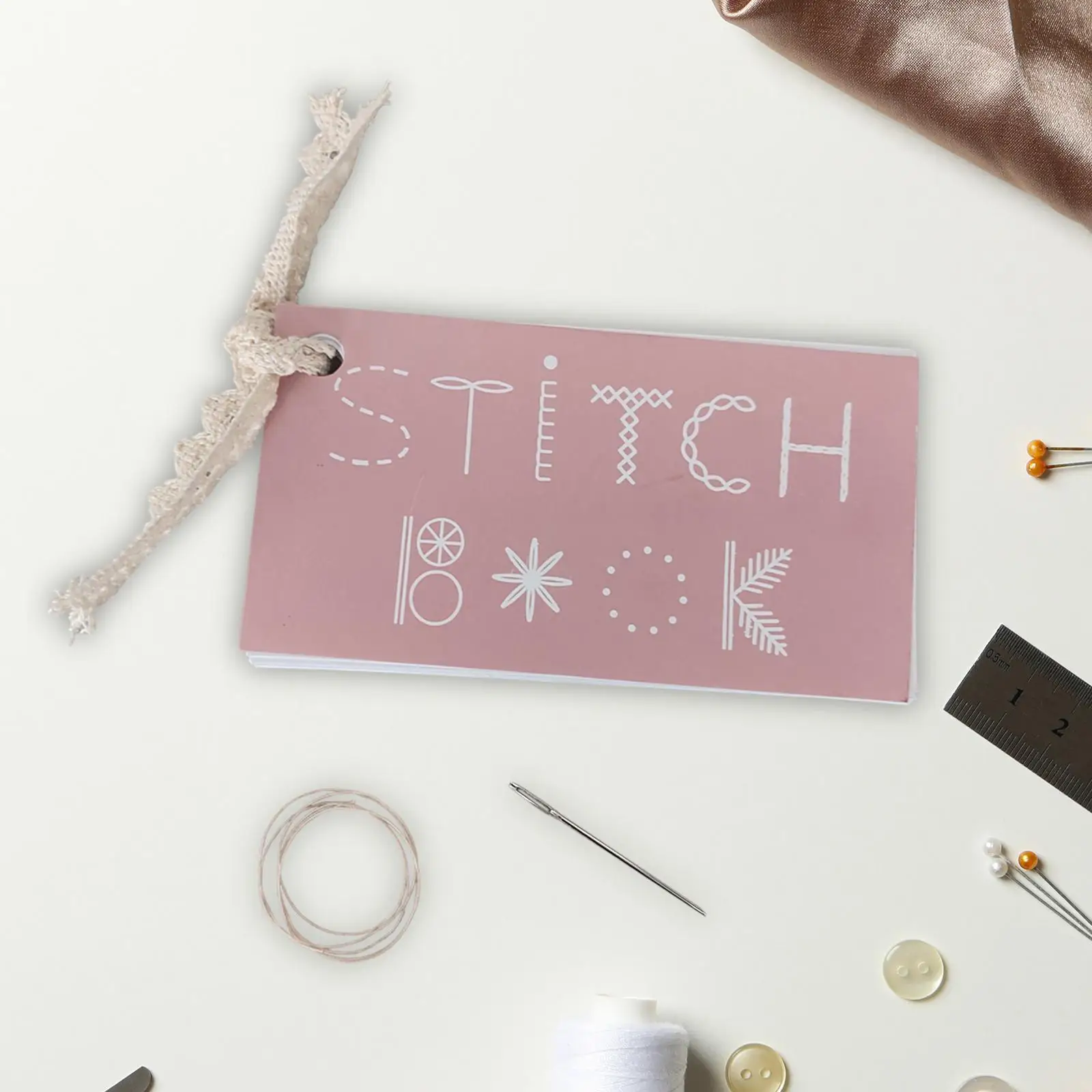 

Portable Mini Sewing Book Embroidery Patterns DIY Sewing Guide for Sewing Patterns for Children and Adults