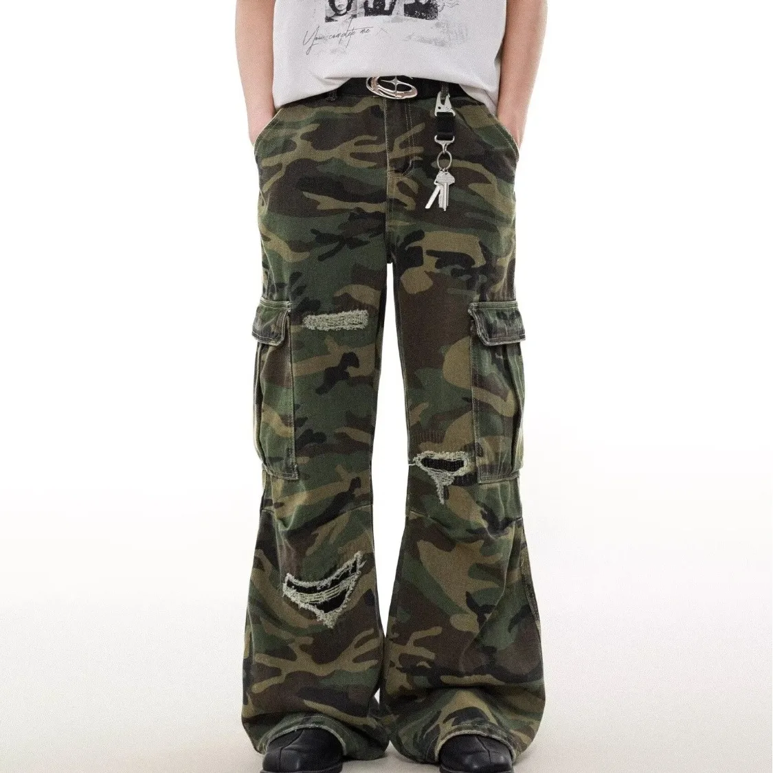 

Distressed Washed Camo Work Pants for Women Loose Fit Wide Leg Denim Trousers with Multi Pockets Military Style Casual Pants