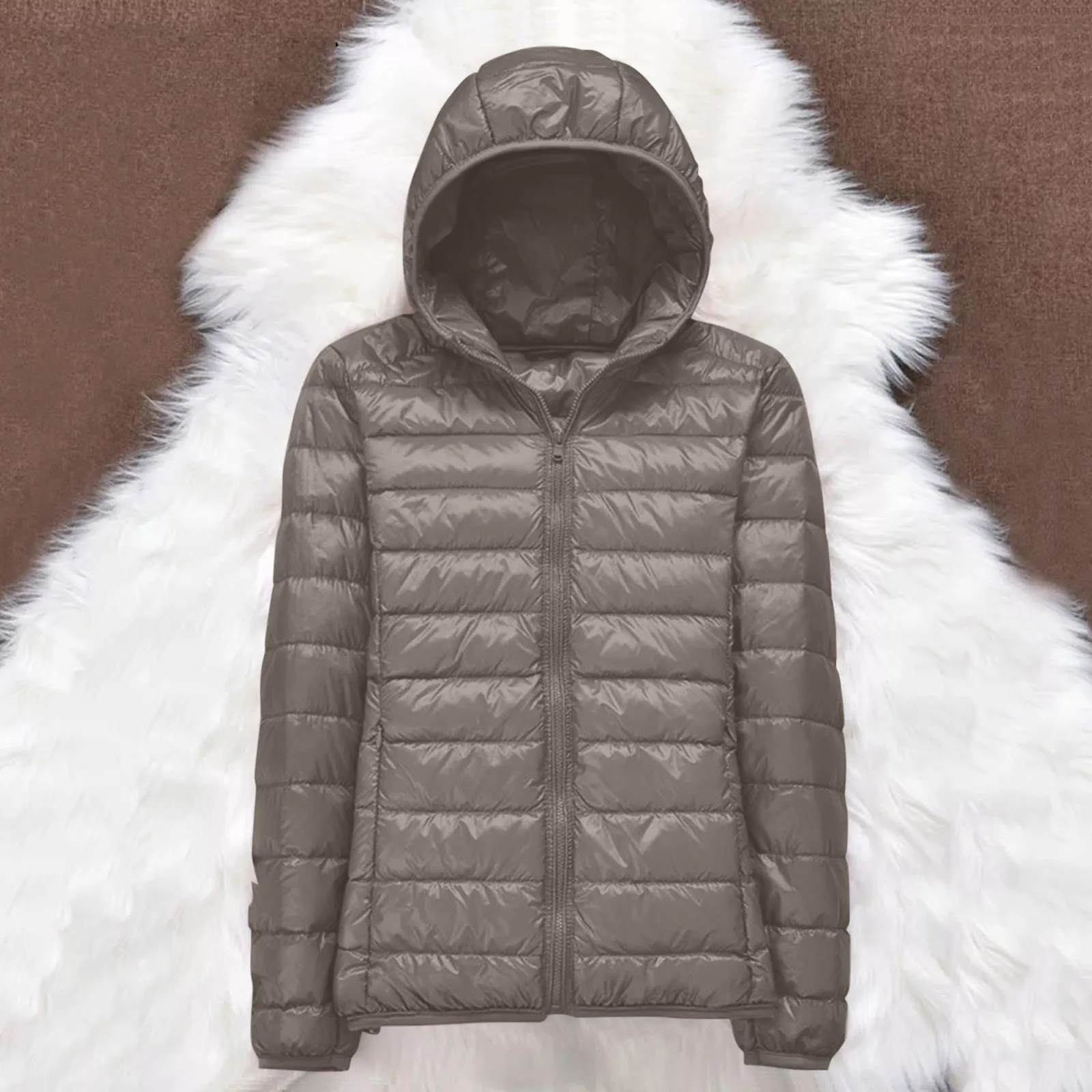 Giacca calda a maniche lunghe Parka capispalla da donna autunno inverno piumino portatile ultrasottile per cappuccio da donna in piuma d'anatra bianca