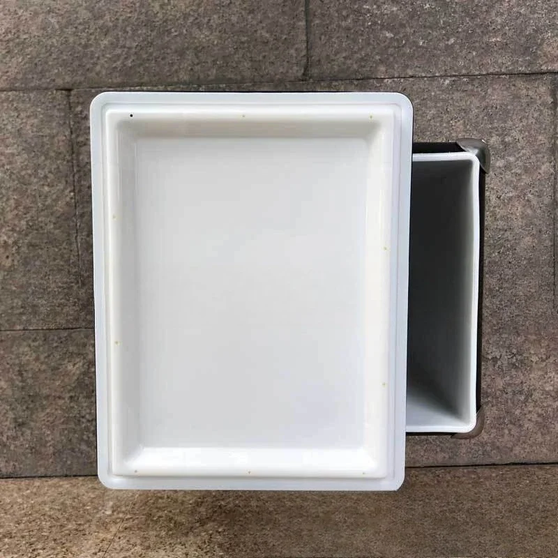 Retro incubator, outdoor portable incubator