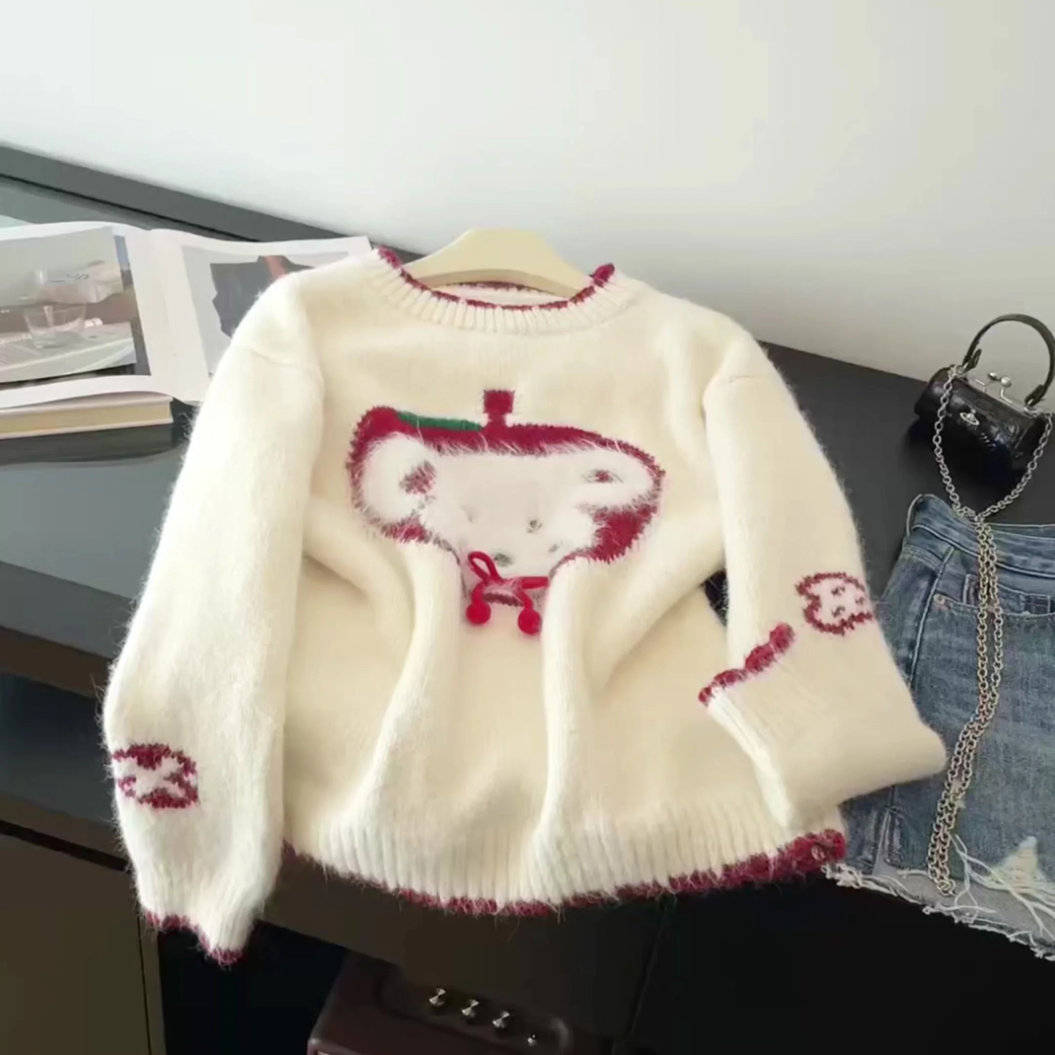 

Women's White O-Neck Pullover Christmas Sweater 2000s Vintage Korean Style Long Sleeves Cozy Cashmere Sweater For Women Clothes