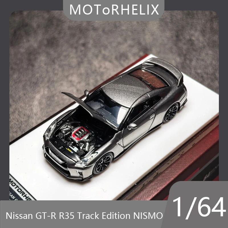 MOToRHELIX 1:64 Nissan GT-R R35 Track Edition NISMO alloy car model collection desktop ornament boy toy