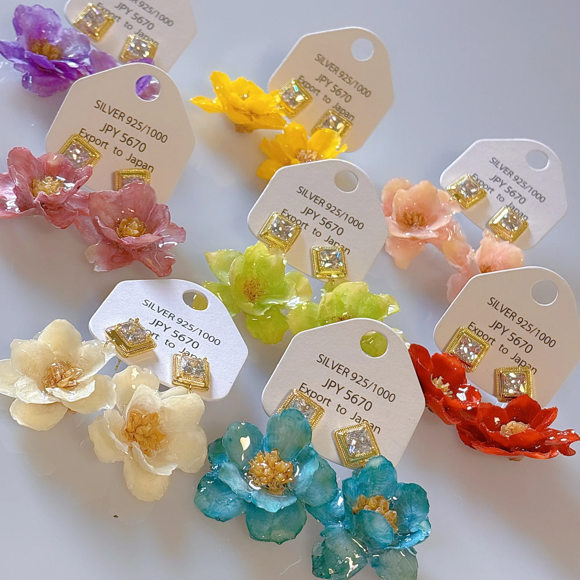 

Handmade Bell Flower French Retro Sparkling Earrings, Real Flower Drip Glue Flower Jewelry
