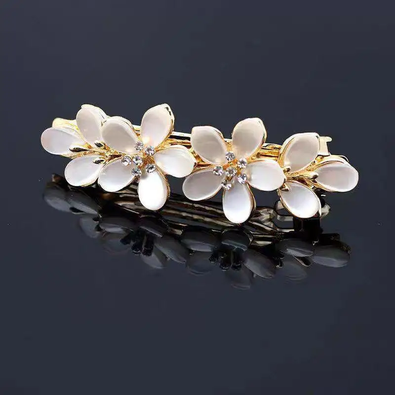 Vintage-Haarspange mit Blumenmuster und Strass, geeignet für alle Jahreszeiten, perfekt für Hochzeiten/Partys. Exquisites Styling, elegant, vielseitig. – Detail 5