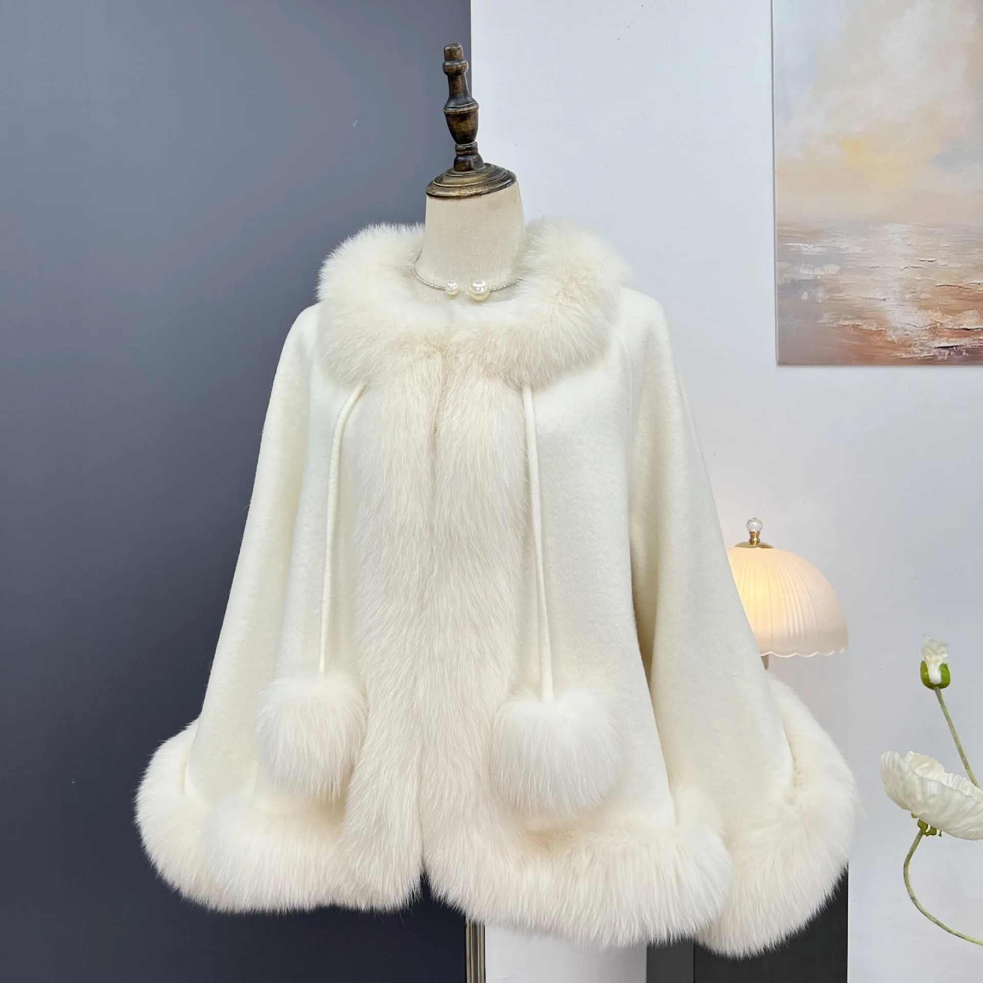 Wu Huang Haining fur coat, real fur, fur collar, wool double-sided, women's fur coat, loose cloak, western-style