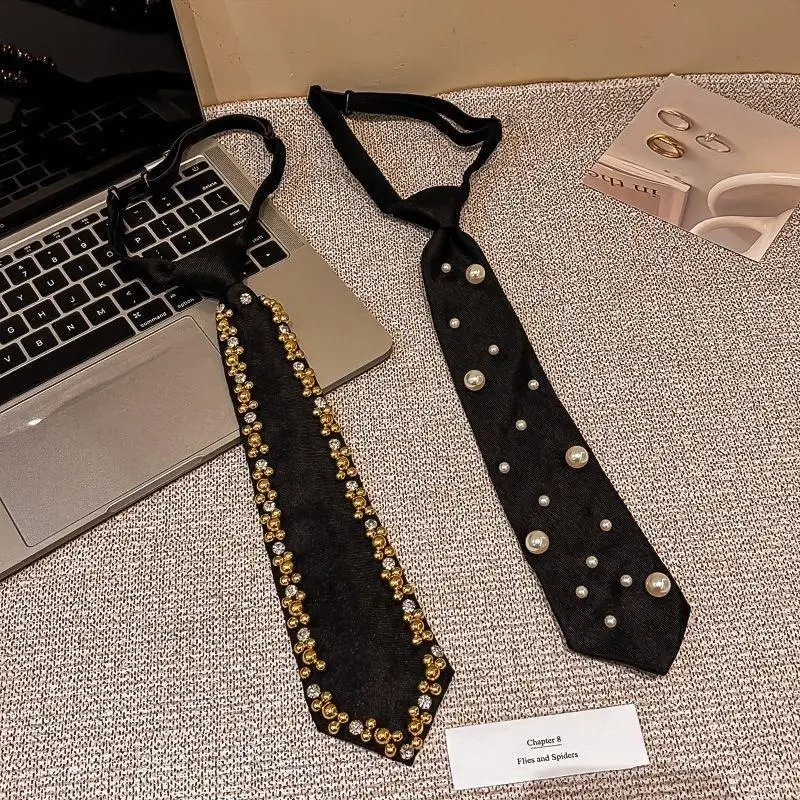 Vorgefertigte schwarze modische Krawatten mit Kunstperlen-Strass-Verzierung, perfekt für Partys, Hochzeiten, den Alltag und besondere Anlässe. – Detail 11