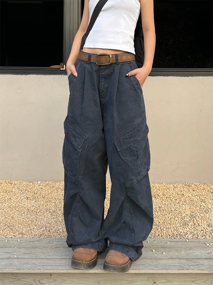 

Retro Washed American High Street Workwear Jeans Loose Wide Leg Straight Cut Trousers for Men And Women Winter Season Fashion