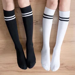 Calcetines largos de algodón a rayas para mujer, medias hasta la rodilla, Color sólido, cálido, negro, blanco, japonés, JK, estudiantes, niñas