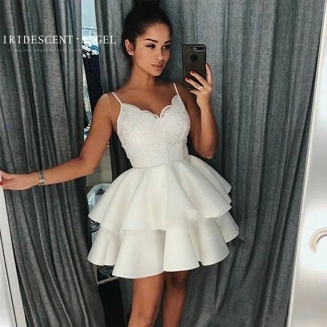 Iridescent A-Line Sexy White Appliques Tiered Romantic Prom Spaghetti Straps Homecoming Dresses Short Cocktail Party Dress