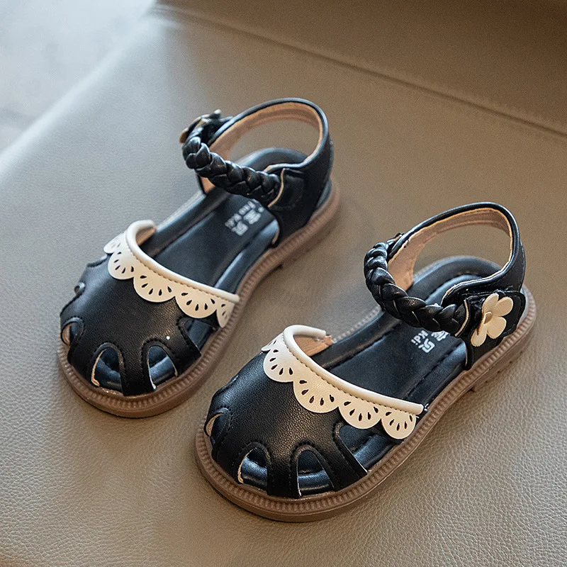 Summer Kids Sandals Girls Soft Soles Non-slip Covered Toe Leather Sandal Princess Girl Summer Shoes Platform Sandals