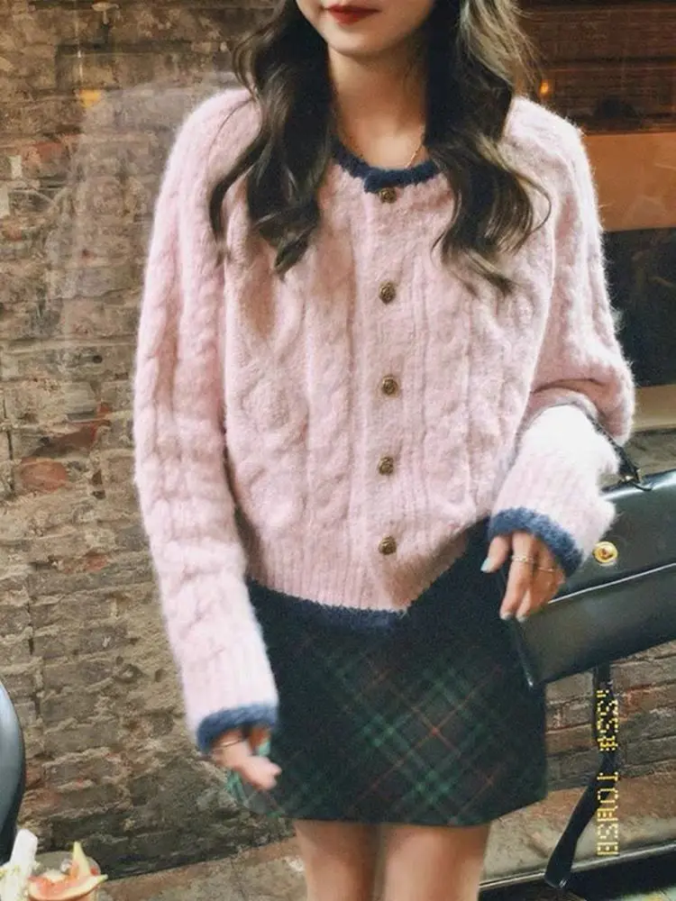 2024 Autumn Pink Twist Sweater + Clothes Plaid Skirt Two-piece Set  Ensemble Femme 2 Pièces Été