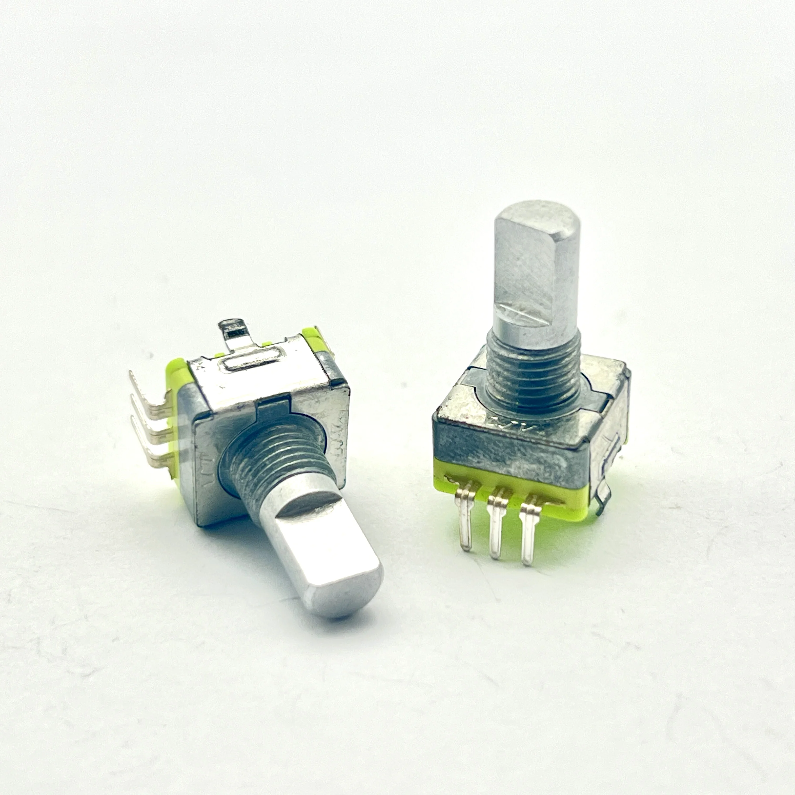 3 pcs LJV EC11 encoder without push switch 5 pins, shaft length 14mm, 20 detents