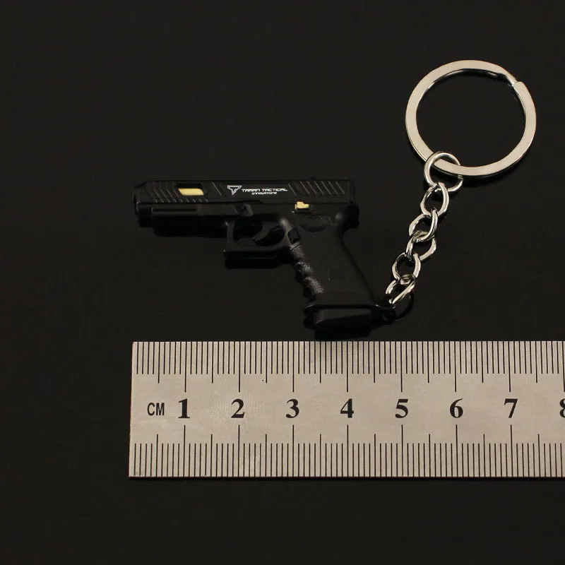 5cm Mini Gun Model Keychain ttiG34 Model Jewelry Weapon Metal Pendant Key Chain Chaveiro Bag Car Key Holders Gift For Kids Men