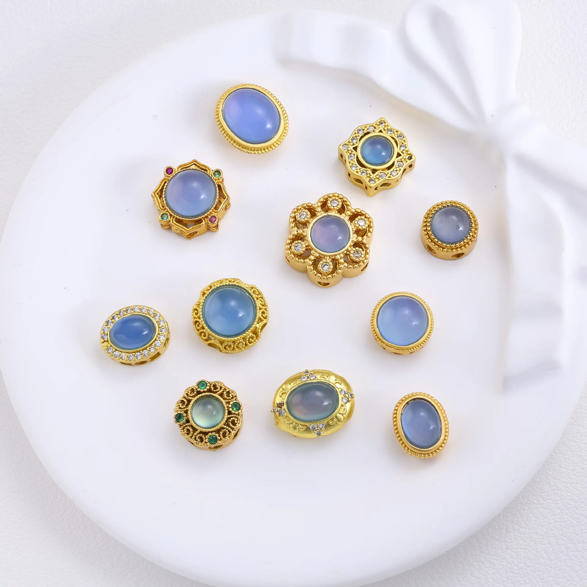 5 Pieces of Copper Gold Inlaid Blue Cat's Eye Spacer Beads DIY Pearl Bracelet Necklace Hand String Jewelry Accessories Wholesale