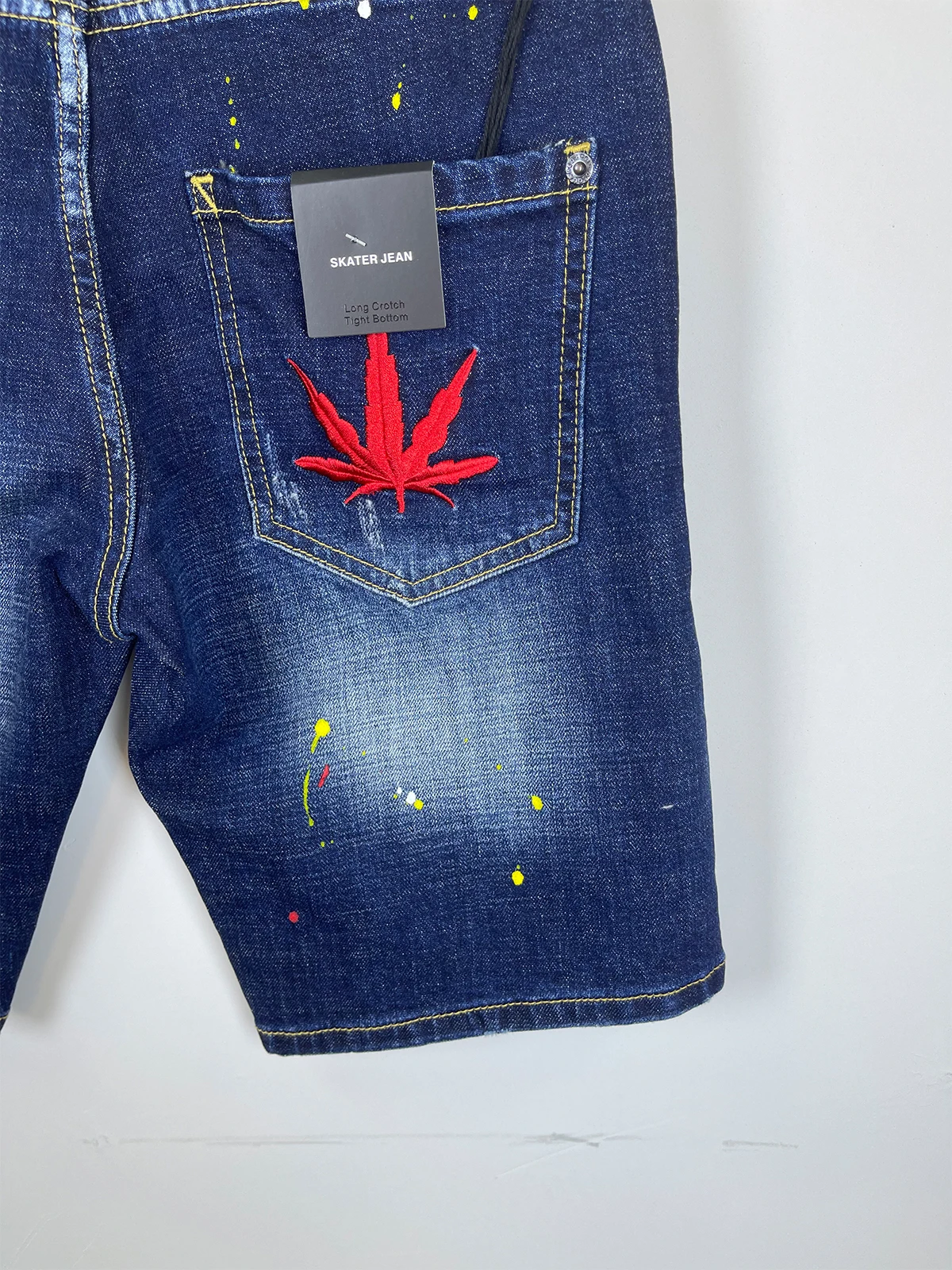 2024 Spring/Summer New D2 Jeans and Pants for Trendy Men, Washed, Worn, Patched, Painted, Slimming, Micro Elastic Denim Shorts f