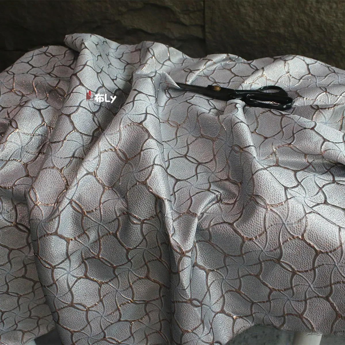 Geometric Gold Thread Texture 3D Jacquard Fabric, European Luxury Style For Dresses, High-End Designer DIY Apparel Material