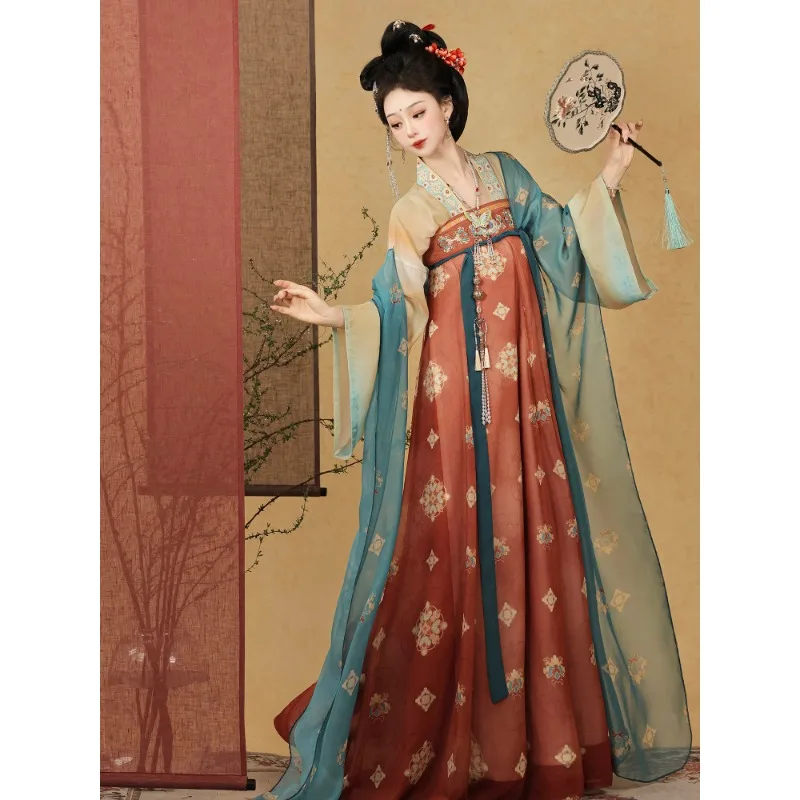 

Original Hanfu women, restored style chest-length dress