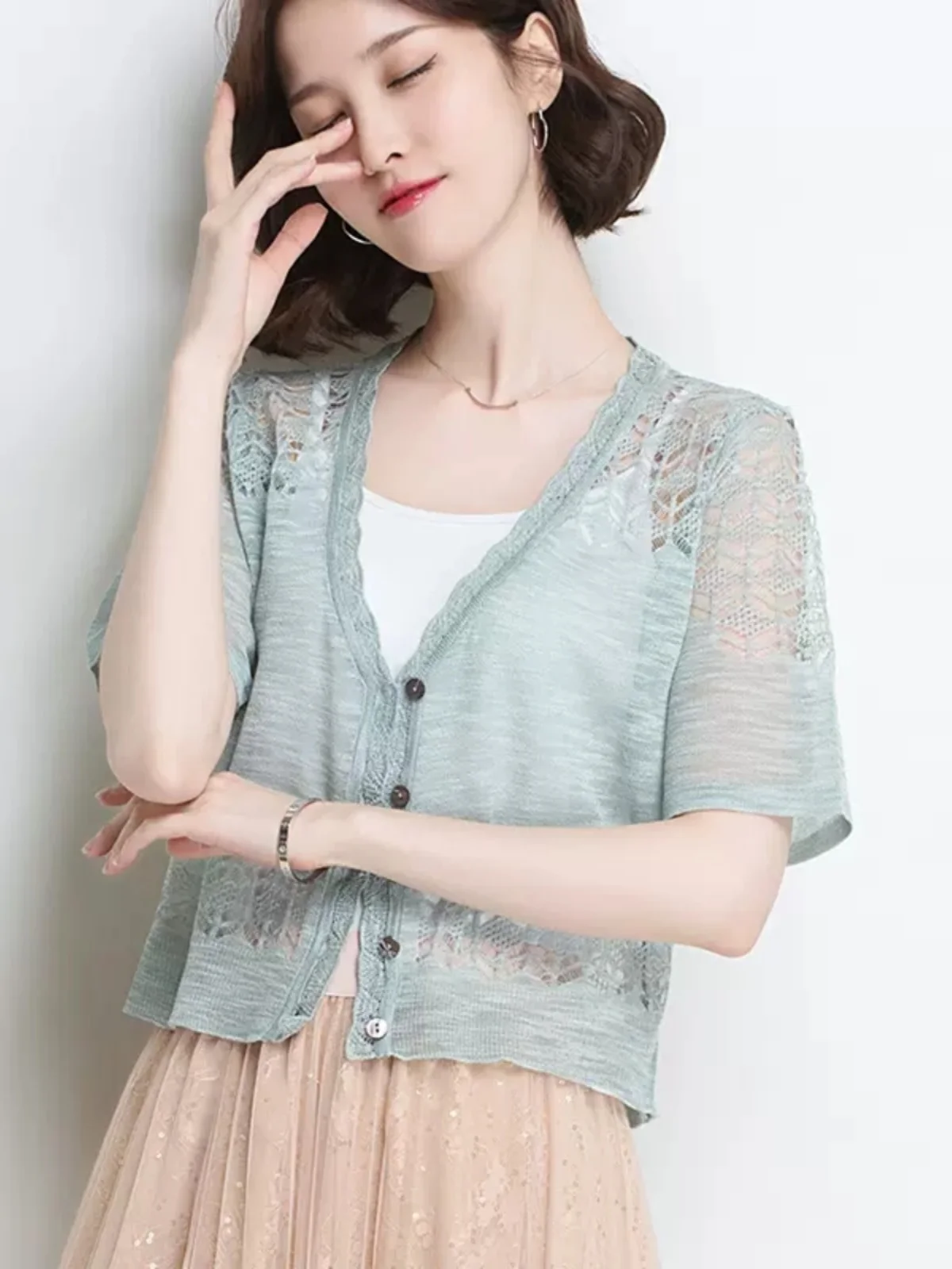 

Новый женский летний тонкий вязаный кардиган из ледяного шелка с V-образным вырезом, ажурный, с защитой от солнца