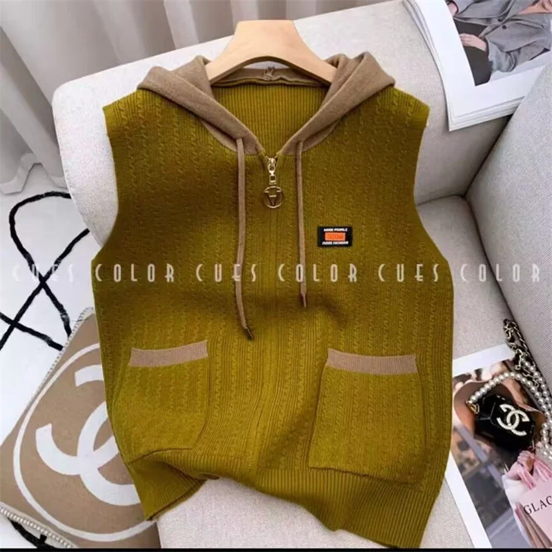 春秋新作 2025 ニットカーディガンベストジャケット レディースファッション ポケット付き ノースリーブ カラーマッチングベスト フード付きベストトップ