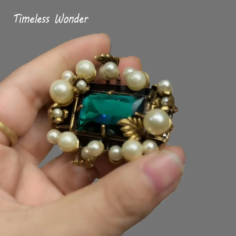 

Timeless Wonder Fancy Crystal Zircon Geo Brooch Pins for Women Designer Jewelry Runway Top Trendy Rare Gift Classy Vintage 7523