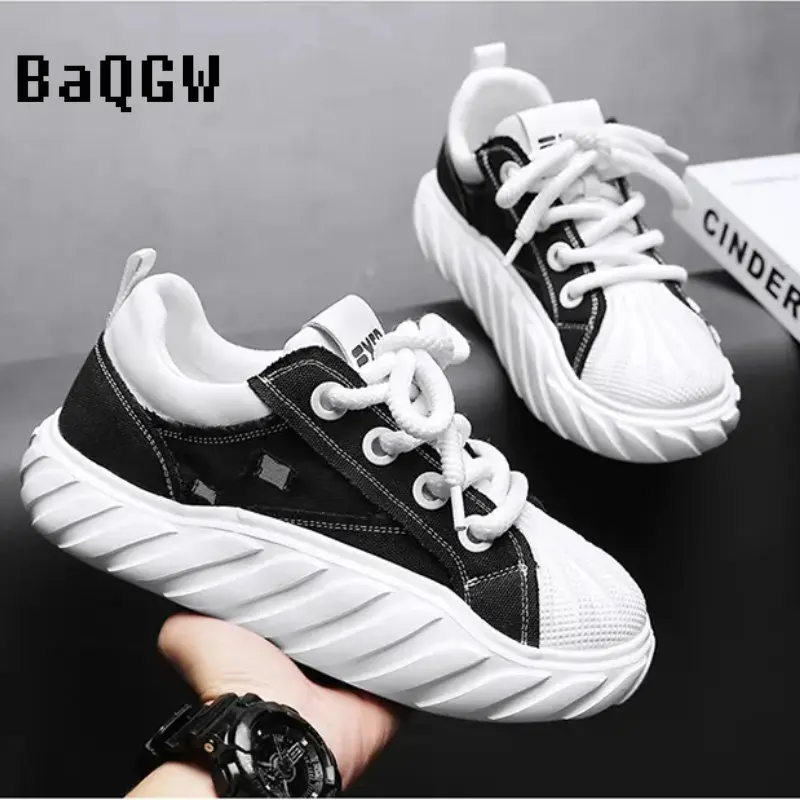 2023 Fashion Breathable Mens Thick Bottom Skate Shoes Outdoor Student Sneakers Sport Running Heighten Trend Comfortable Designer