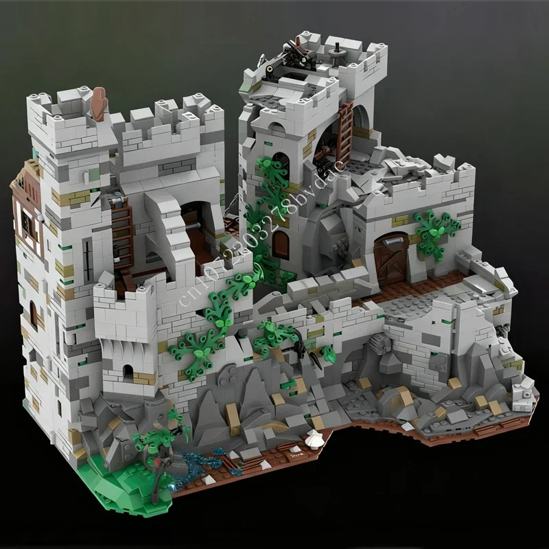 

3765 деталей. Модель заброшенного замка MOC. Креативный конструктор-уличная сцена. Архитектурный набор для самостоятельной сборки. Развивающая модель для детей.