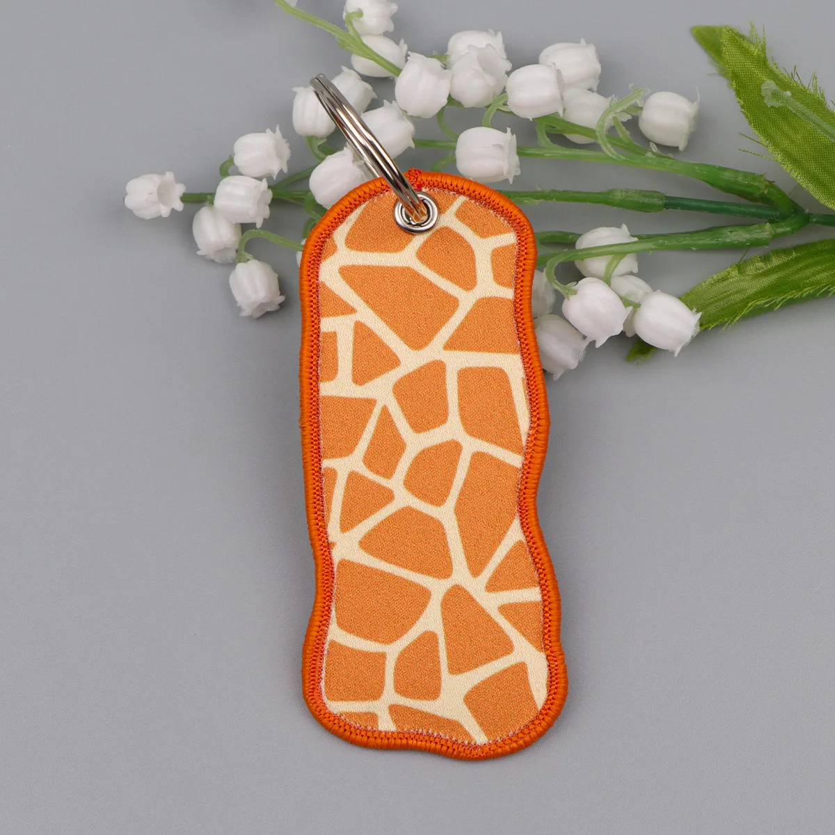 

8pcs/set Red Rose Giraffe Embroidery Keychain Sea Turtles Key Tag For Motorcycles Cars Backpack Fashion Keys Accessories Gifts